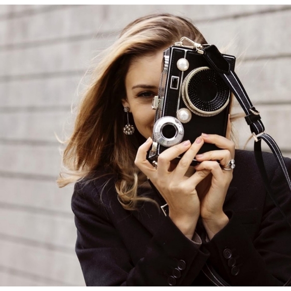 Kate Spade Novelty Clic 3D Camera Bag Metallic Leather Clutch Crossbody - Picture 3 of 15